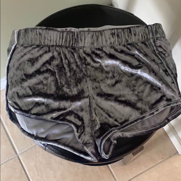 Shorts - Picture 2 of 2